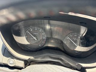 2018 Subaru Crosstrek 2.0i Premium - Interior Instrument Cluster / Odometer Image